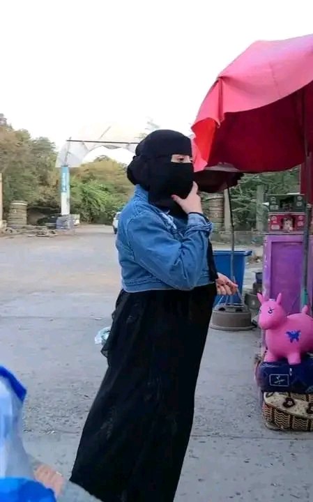 A87087Ailam's tweet photo. بنفسي شخص يفهم إحساسي. 
طفح بي الكيل. اريد اتزوج وين الجاد 
واتس 00967737324786 https://t.co/0gMtD5KrU9