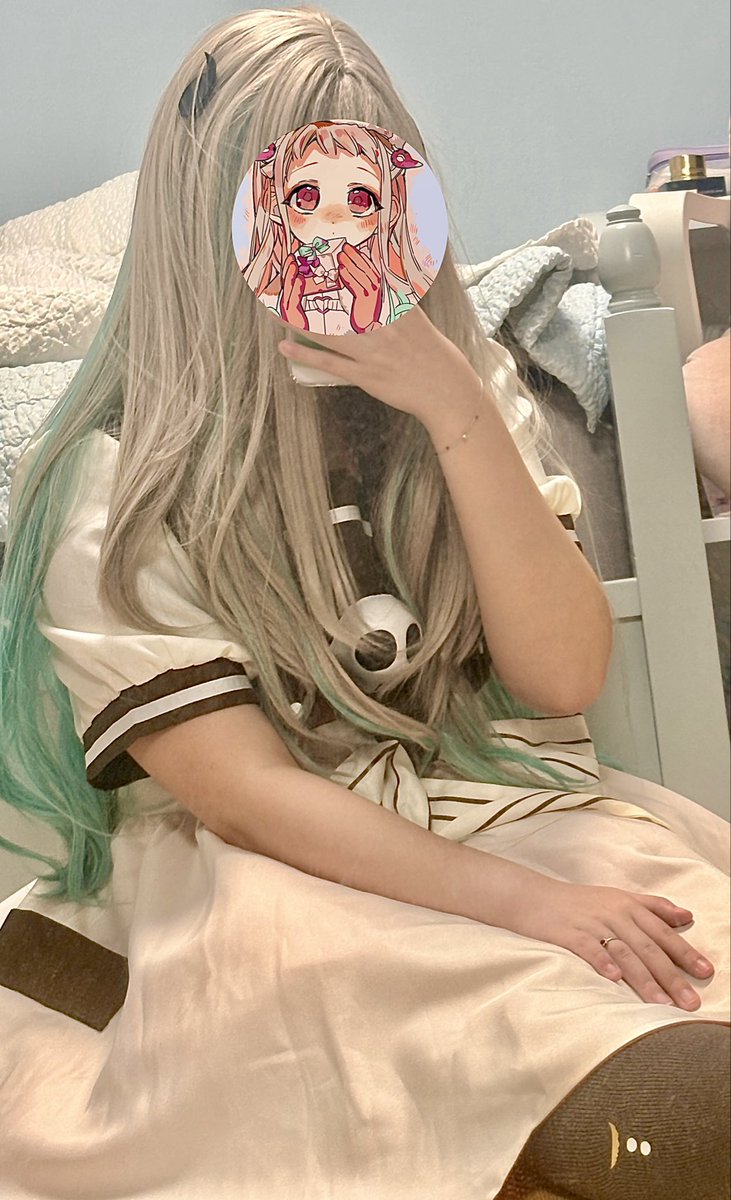 Nez_cos's tweet photo. #地縛少年花子くん

 「 花子さん、花子さん、いらっしゃいますか？」
.
. https://t.co/Nu0P6EWIxL