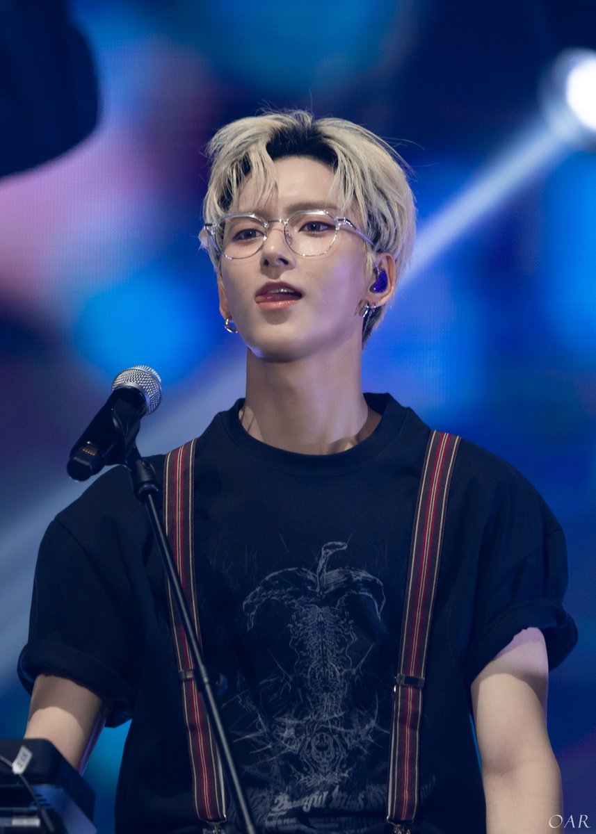 oarForXH's tweet photo. 250503 승민

Beautiful Mind World Tour in SEOUL day2

#엑스디너리히어로즈 #XdinaryHeroes 
#엑디즈 #오드 #Ode #오승민 https://t.co/uFcwTMkbHY