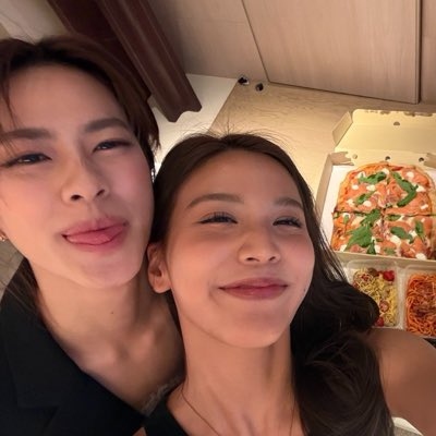 miibonn's tweet photo. #NewProfilePic the #ebpfk cult starts TODAY! https://t.co/blH4kT8ZIR