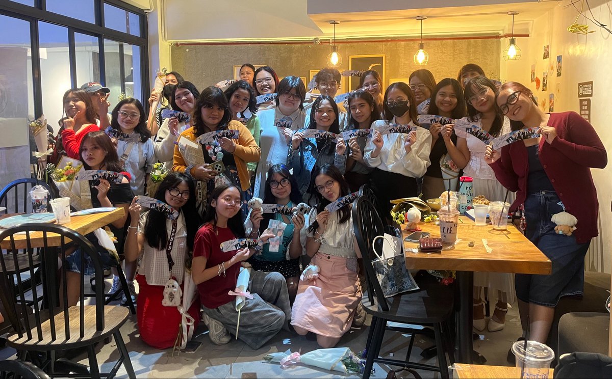 4everstrdvst's tweet photo. from starkissed to setsuna hanabi, we’re so happy we’ve been able to celebrate every Japanese comeback together, MOAs!

what started with our shared love for txt’s jp releases has become such a special traditionnn, see you again next year, stardusts ᯓ★ https://t.co/oEO1EU67xT