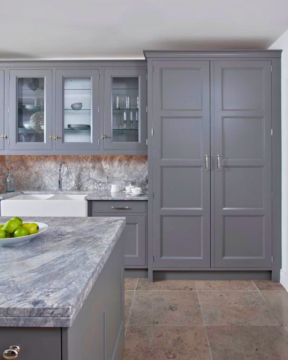 Interior360L's tweet photo. Timeless design, crafted to last.
Traditional in-frame cabinetry, elegant curved details and natural stone surfaces combine to create a kitchen that's both beautiful and highly practical.
#KitchenDesign #ClassicKitchen #Interior360 https://t.co/0sR6JzkCy7