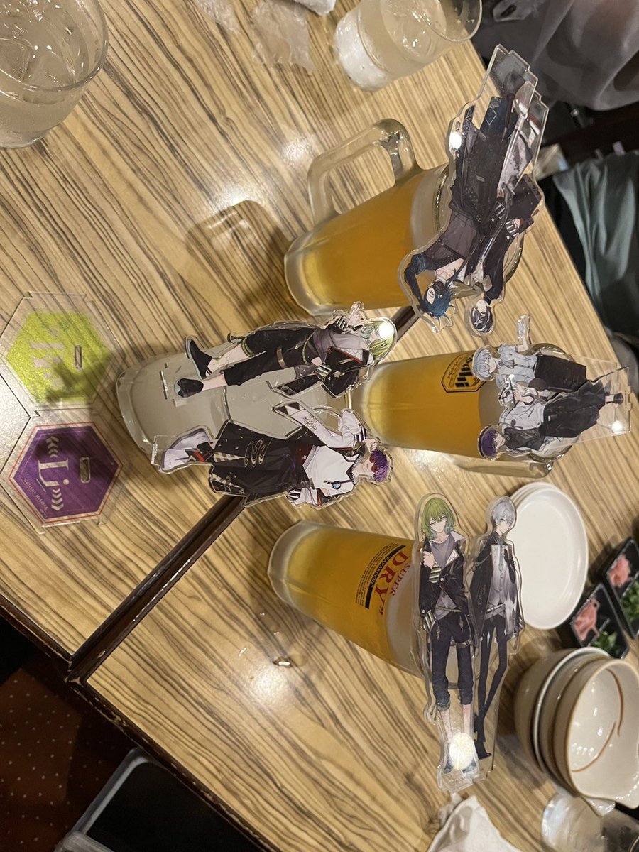 kana_h1r0_ktgu's tweet photo. 大阪から帰ってきちゃったﾖｰｰﾝ……ｵｰｰｰｰﾝ……

めちゃくちゃ食べ飲みまくった3日間でした、体重2キロ増えていて草
旅行なんて体重増やしたもん勝ちっすからねദ്ദി˶ｰ̀֊ｰ́ )

今朝久しぶりにエーステ春夏公演観てタメ年W3ペアとトリセツに沸いた
久々にU-NEXT入り直したのでいっぱい観よ…… https://t.co/MPXU8PdlDy