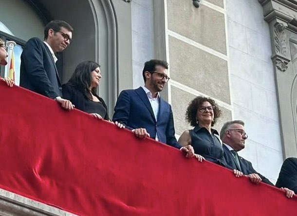 IgualadaSomhi's tweet photo. Vivim la Diada Castellera de Festa Major a la plaça de l’Ajuntament. Enhorabona, @moixiganguers! 🙌🏻 #fmigd https://t.co/EDdj2aZv5o