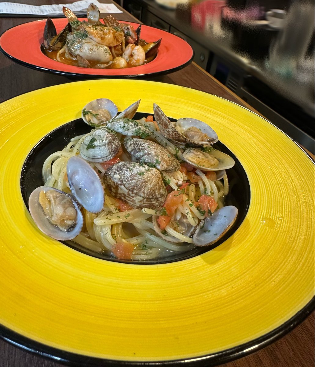 KansCafe's tweet photo. 最近ディナーで人気のパスタ

「海の幸のトマトソース」
「あさりとトマトの潮味」
ディナーでしか食べられないパスタです☺️

ぜひお試しください！ https://t.co/ZlkV8Z0Wv9
