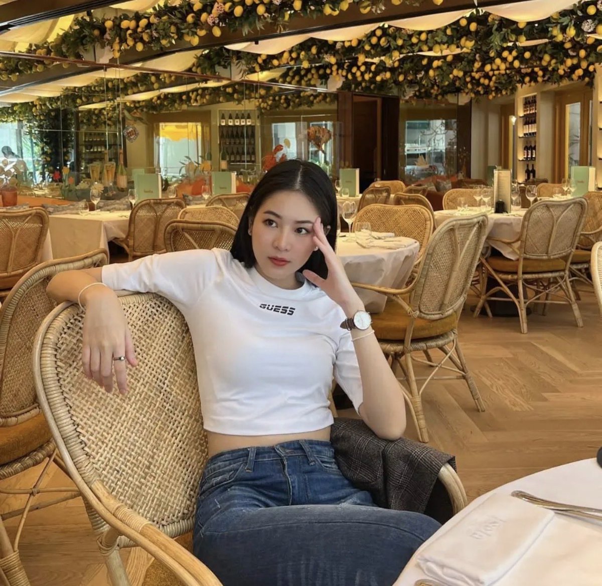 freenbeccism's tweet photo. hello… 😳 #Applelapisara https://t.co/vuzKHQSUYm