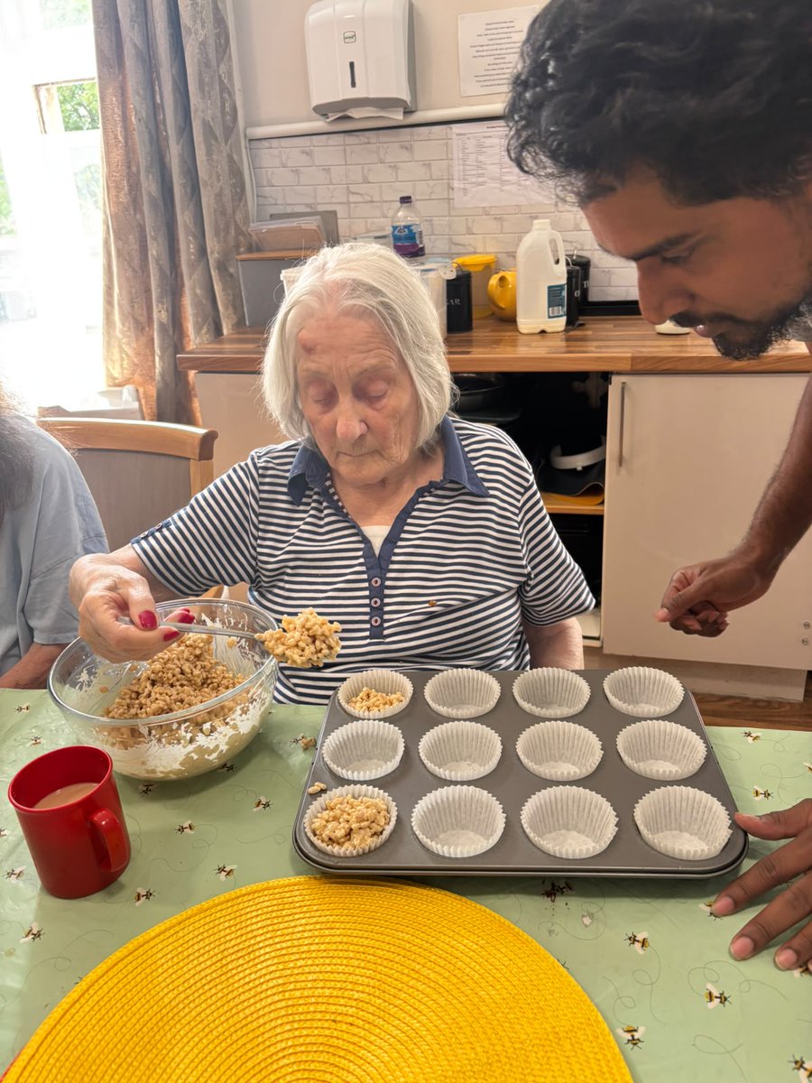 FromeNHome's tweet photo. We brought a little friendly competition outside with a cricket match between our team members. Our family members watched the game and helped to present the medals afterwards. 🏏
#Frome #Somerset #CareHome #Caring #Responsive https://t.co/2t1mgZRbJC