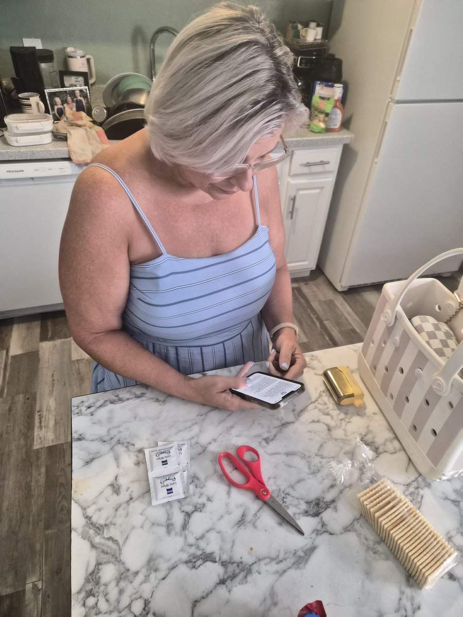 NautiMilf's tweet photo. No beach ⛱️ for me today, have appointments &amp; content to create! Busy, Busy! #Cougar #Milf #ContentCreator https://t.co/6gblsG5IqU