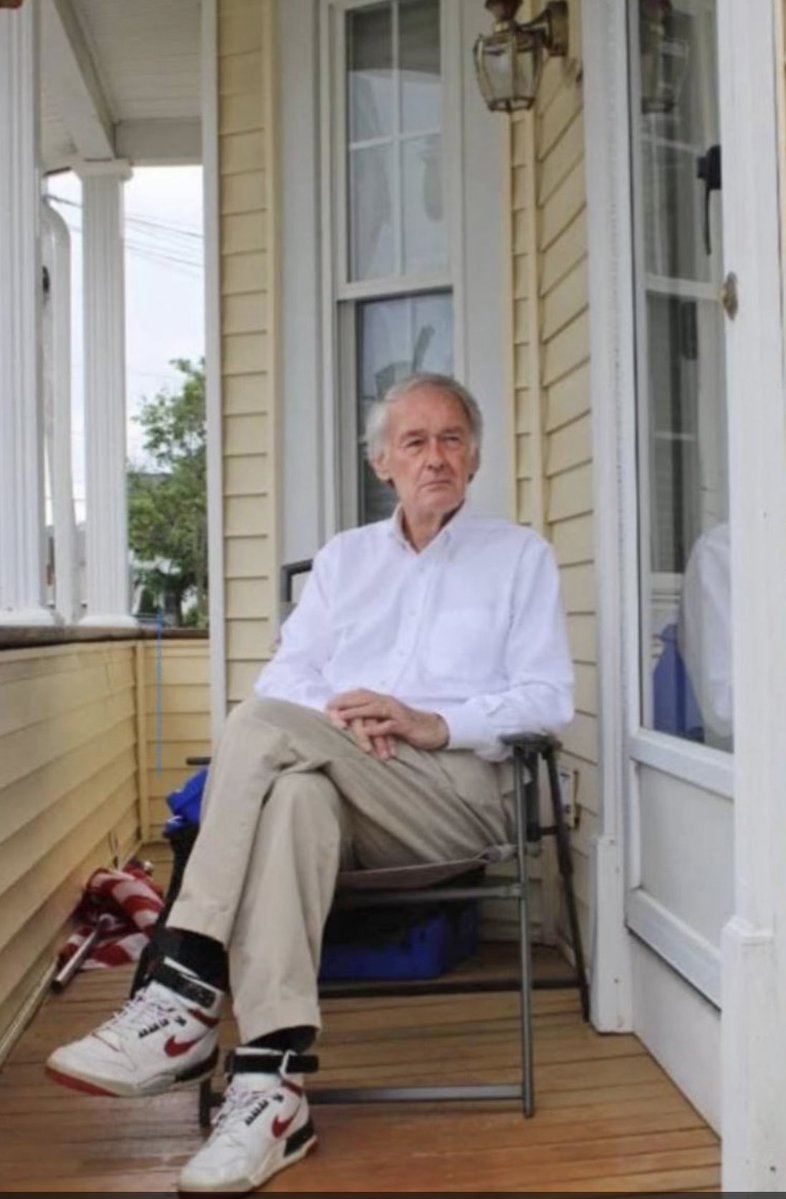 JohnEDeaton1's tweet photo. EVERYONE:

I’m well aware that the so-called experts and pundits will say there’s no chance to defeat a Democrat Incumbent in MA. I’m sure they will show polls that say no way. Polling has been off ever since polling showed Hilary Clinton with an 85% chance of winning over Trump in 2016. This election year is unpredictable. 

In boxing and MMA, matchups make fights. The matchup between me and Markey poses a real opportunity. 

Markey is 80 and been in office for 53 years. When Markey graduated college in 1968, MRI technology didn’t yet exist. 

There are almost 400K Veterans in MA. They remember how Markey treats the  🇺🇸 

There are also over 1 million crypto holders in MA. All I need is 1.3 million votes on Nov 3rd. In 2024 I got 1.35 million votes. 

We have two polls: one that had me edging Markey out by 1-2 points. The other poll had me down 5 points with 15% undecided. A University poll showed me leading Markey among independents by 1 point. 66.6% of MA voters are independents.

If I get the funding I win. But more importantly, America & MA wins.