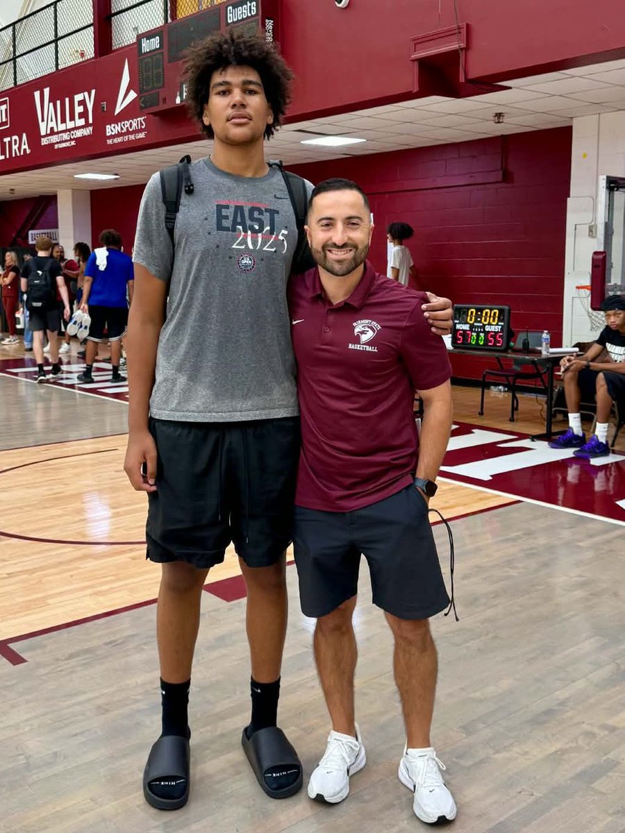 thecalebbowers's tweet photo. 2027 6’9” (C) Mikah Green (@Mikah_G23) had a big showing at the Fairmont State University MBB Elite Camp on Sunday! Huge upside big in the state of WV! 

Thank you @Fairmont_Hoops  for the invite and great event! 

Email: mvsg2009@icloud.com
Phone: 304-839-3241

@CoachMondragon1 @TrentHowardFSU