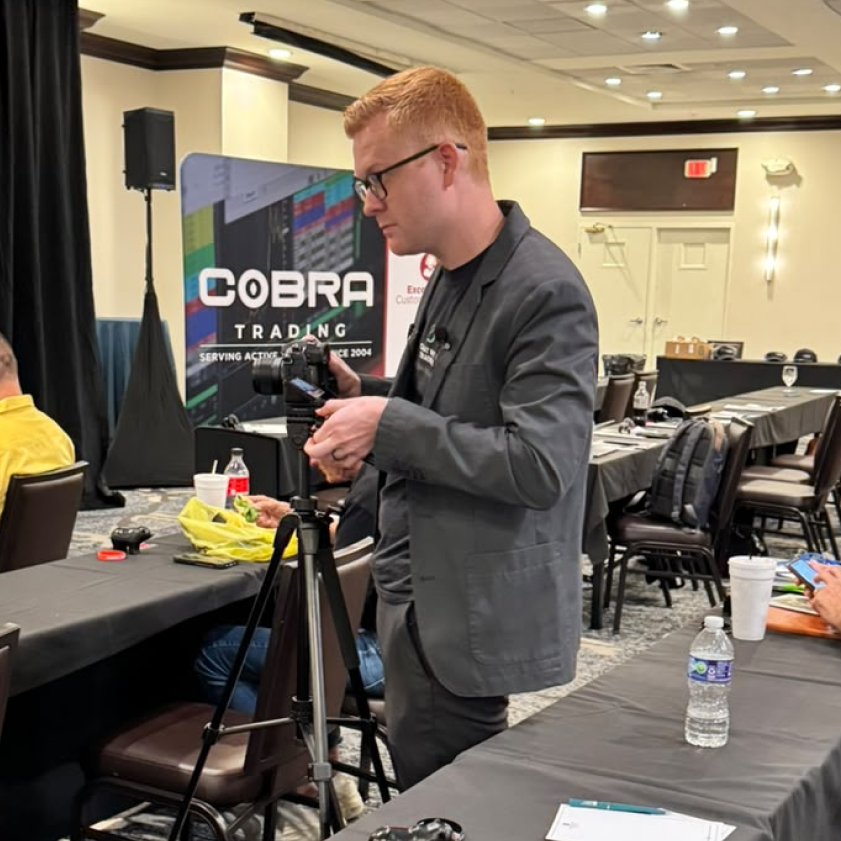 chatwithtraders's tweet photo. Chat With Traders with MIC in Orlando was a major success! 🔥 

It was an incredible experience connecting with @AT09_Trader, @modern_rock, the moderators, and all the members.

Can’t wait for you all to watch! https://t.co/hQS6lSjkiQ