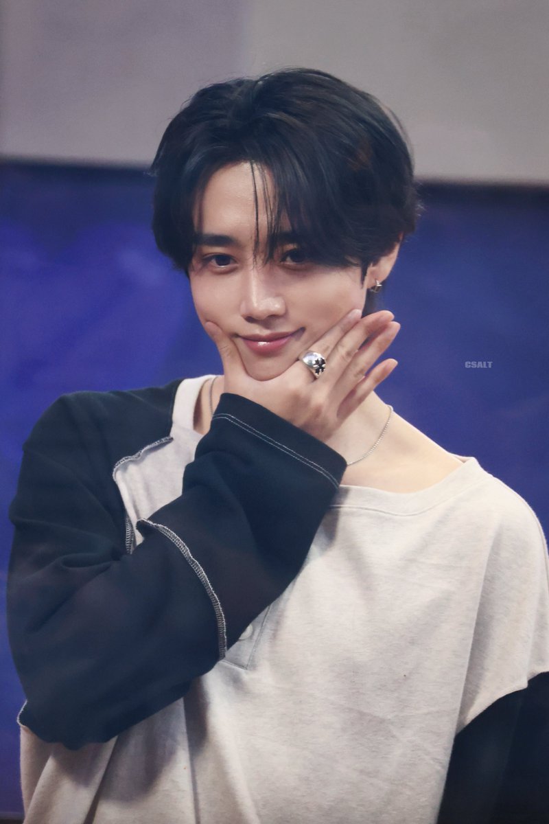csalt0894's tweet photo. 260824 아돌라

#선우 #SUNWOO
 #더보이즈 #THEBOYZ https://t.co/oD3M9bj8St