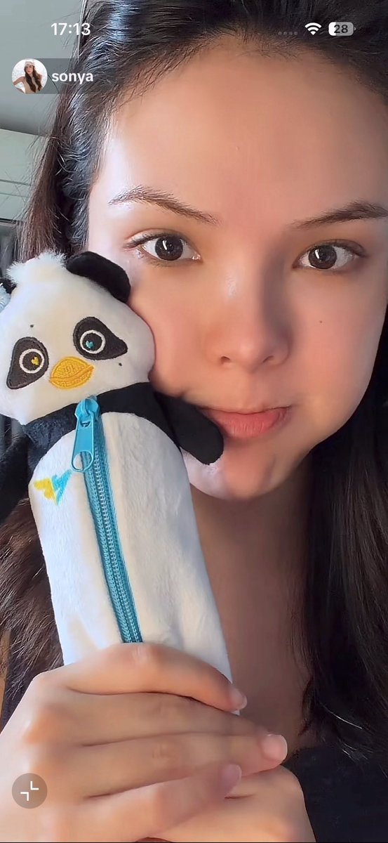 kfmmnnn's tweet photo. My cutie Lunar 🐼🐣with my baby 🤏🏼

#LUNAR
#SonyaSaranphat https://t.co/eYMp1Xaoog