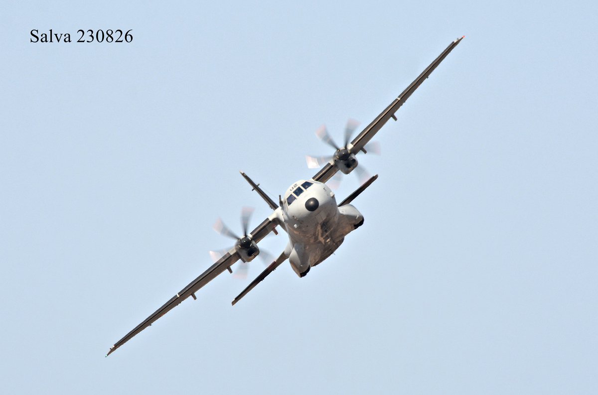 05derecha's tweet photo. Ayer domingo por la tarde espectacular llegada de este CASA #C295M del #Ala35 a la #BASanJavier #AcademiaGeneraldelAire. @EjercitoAire. @SpottersMurcia https://t.co/jvsOqzfsWv