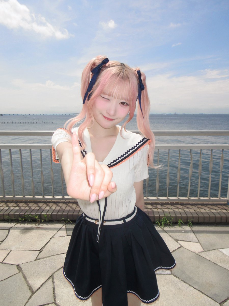 saitou_kiara's tweet photo. ＝LOVE 21stシングルカップリング曲

「夏名残サマーチューン」
MV公開されました💖

本当に楽しかった撮影✨️
みんなの素の笑った表情とか、夏終わりたくない！て思っちゃうMVです☀️

♡https://t.co/orFjxdrVi8♡
秋が来ても、サマーチューン🌺♡ https://t.co/1HQjXMEkgK