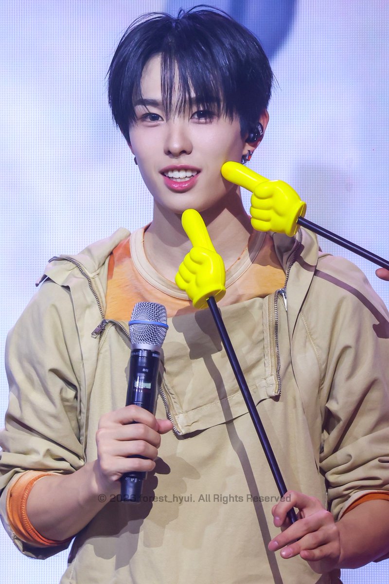 forest_hyui's tweet photo. 260824 pre

🧡

#NEXZ #HYUI #휴이 #넥스지 #ヒュイ https://t.co/RsmAoBa499