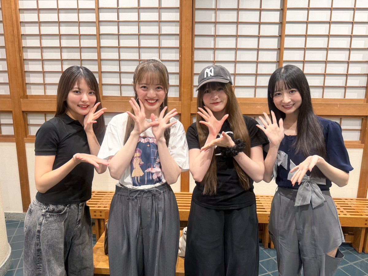 uedariko_BG's tweet photo. 『 #すいているのに相席 ～朗読版～』
観に行かせていただきました💚

面白かった〜！！
キャストのみなさんの声の表情や間で、本の面白さがよりダイレクトに伝わってきて本当に最高でした！！愛の声の優しさが改めて感じられました💭💞

愛〜お疲れ様〜🫶🏽 https://t.co/xVaeIVFjUu