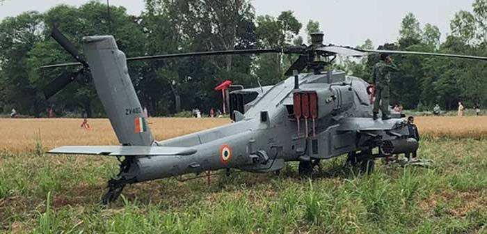 TheVicharNeethi's tweet photo. 🇮🇳🚁Is the Apache an expensive mistake for India?
The AH-64 Apache offers powerful capabilities, but its cost, high-altitude limitations and vulnerability to modern threats like FPV drones raise questions. India's LCH Prachand may be better suited to its unique terrain.

 #Apache https://t.co/OXipMuj0hc