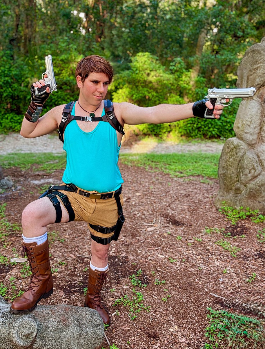 jurassicmerman's tweet photo. I did a @tombraider Legacy of Atlantis photoshoot the other day. I can’t believe how excited I was for how it turned out! More pics incoming but I’m so in love with the vibes. I worked so hard sewing a lot of this!
#laracroft #tombraider #flyingwildhog #legacyofatlantis #cosplay https://t.co/AavI1yD0xN