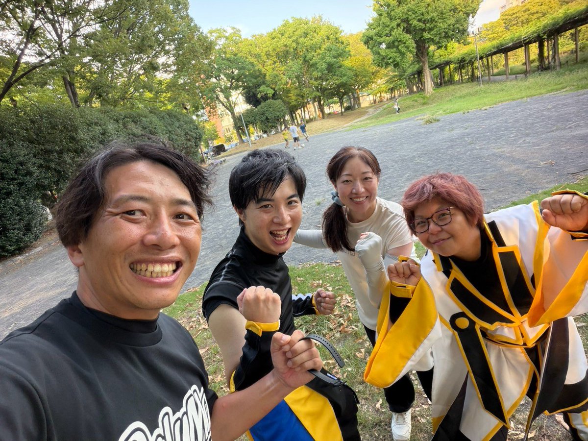 sK09FSYNLL14764's tweet photo. 今週の−＃どまつり−に向けて練習中😀
よさこいチーム　達磨−＃DaLuMa−はまだまだどまつりに向けてメンバー募集中なのでお気軽にお問い合わせ下さい✨

お問い合わせは
@daluma4351 
もしくは
daluma4351@gmail.com
までお気軽にご応募✉️下さい

#よさこい　 #イベント　＃名古屋
＃夏休み https://t.co/j092dYjLTv