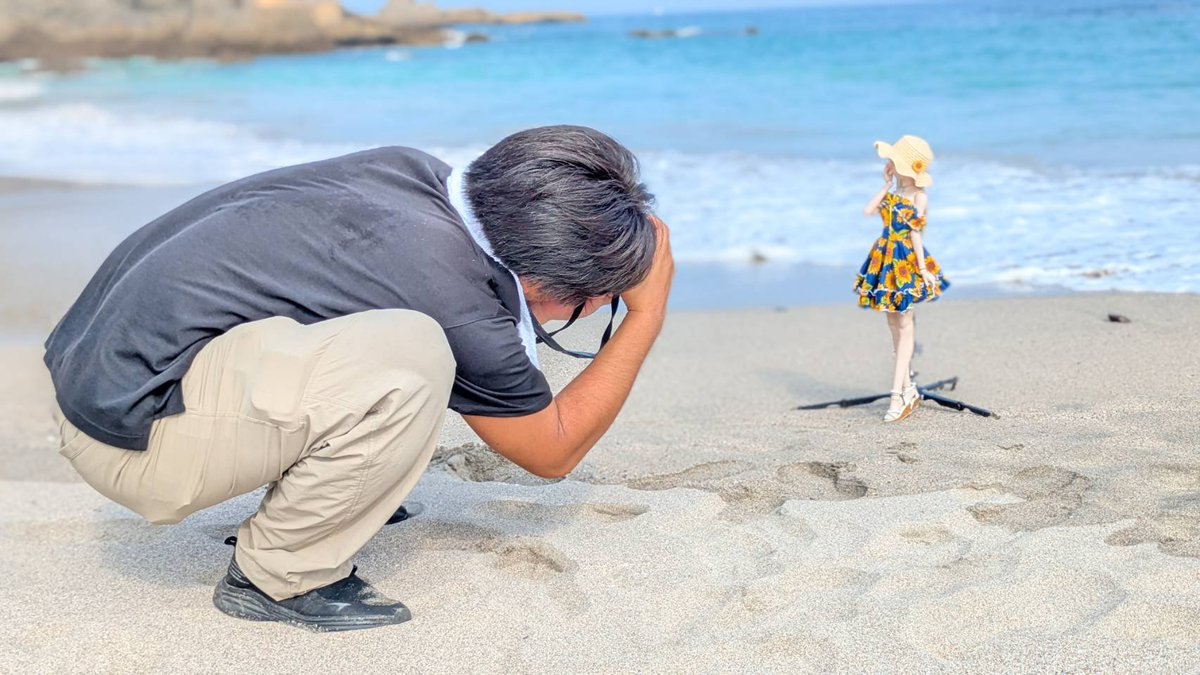 shiratorisan_V2's tweet photo. 青い海！白い砂浜！捗るドール撮影！ https://t.co/WfL0TCXgsQ