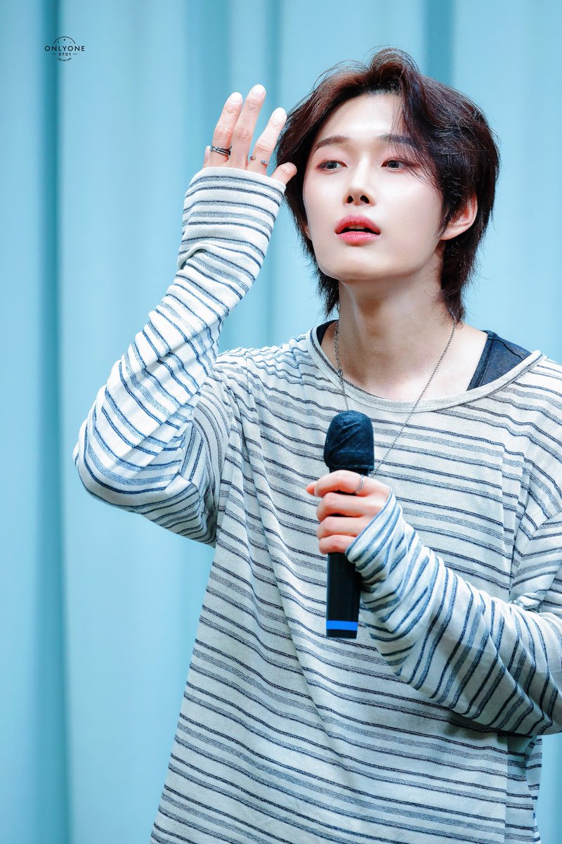 ONLYONE_0701's tweet photo. 📸 #재한

🤍

#JAEHAN #오메가엑스
OMEGA_X 
내우주💙김재한 https://t.co/pubhJOLM6a