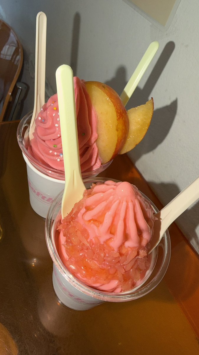 rkidneverdie's tweet photo. 완전이 시원하고 달���하고 새콤하고 …
아이스크림 퍼먹다가 기영이됨 https://t.co/8jRD9vbVDS