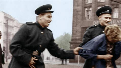 HenryHoerder's tweet photo. Warum wählen vor allem Ex-DDR Bürger AFD? AFD möchte ein gutes Verhältnis zu Russland und die Unterstützung des völkerrechtswidrigen Krieges gegen die Ukraine beenden. Zu Erinnerung: Laut Stasi Akten wurden im Jahr 1984 3377 Straftaten von russischen Soldaten in der DDR verübt. Die Delikte reichten von Diebstahl, Raub bis zu Vergewaltigung und Mord. Die Taten wurden nie vor DDR-Gerichten verhandelt. Es gab keine Entschädigung für die Opfer.

https://t.co/O2gfGMSkEf