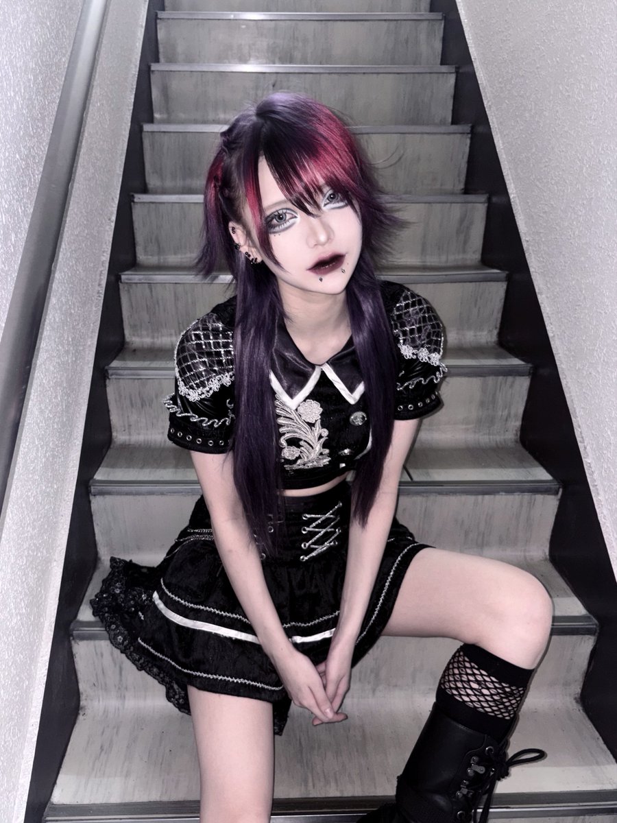 Ng_x_x_sm's tweet photo. 僕だけに教えてよ 全部 https://t.co/B0DDwPTkm1