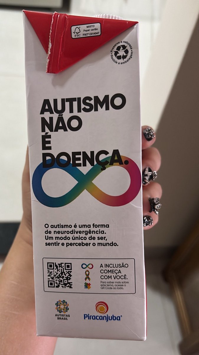 narcisosmtt's tweet photo. Pois a Piracanjuba arrasou nesse lacre neurodivergente explicando sobre autismo na caixinha de leite https://t.co/sPLTntN18q