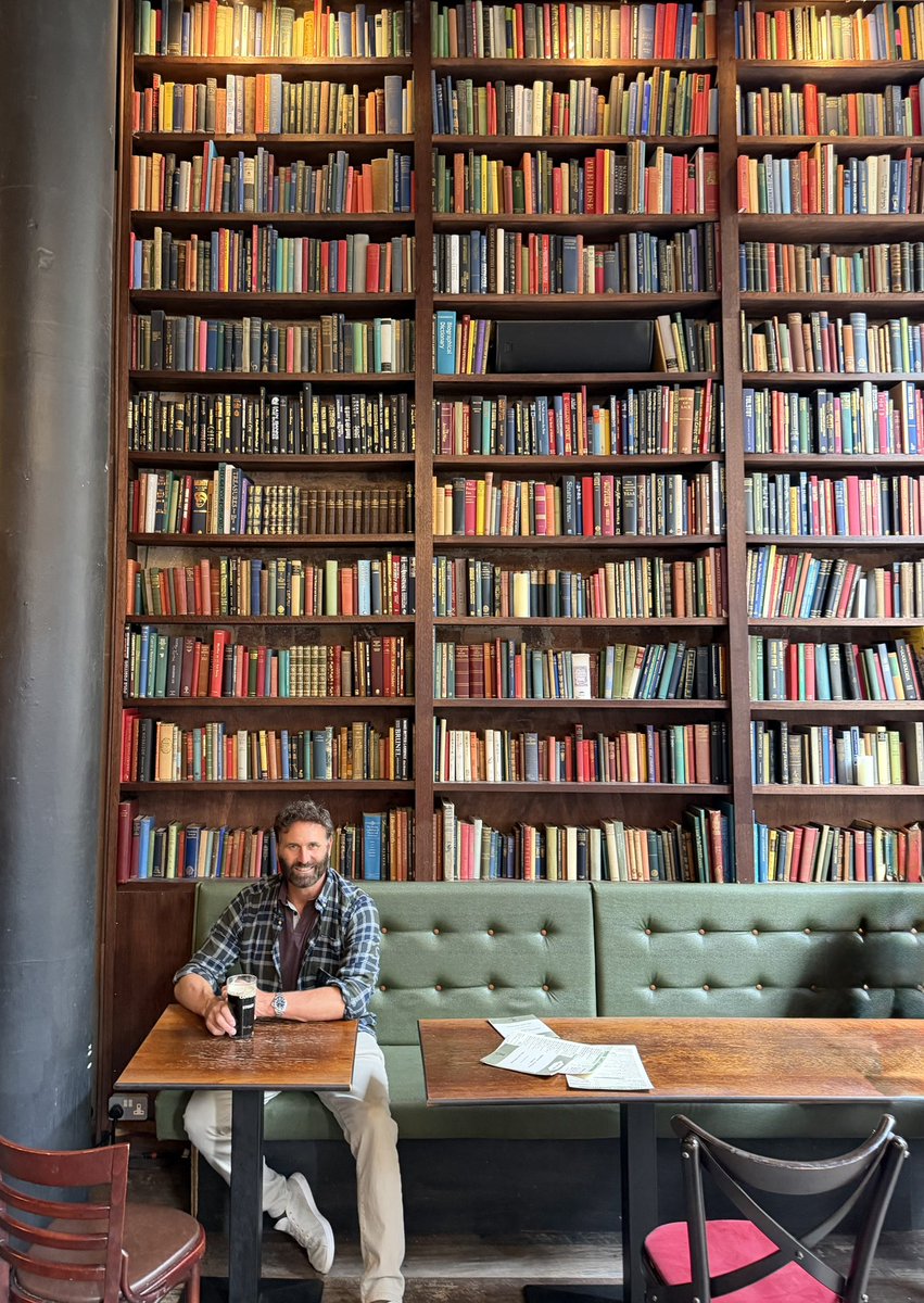 JackCarrUSA's tweet photo. I found my new favorite bar in Glasgow, Scotland - The Last Bookstore 📚🍻

Might need to build something similar at home… https://t.co/uwXJYmiJqD