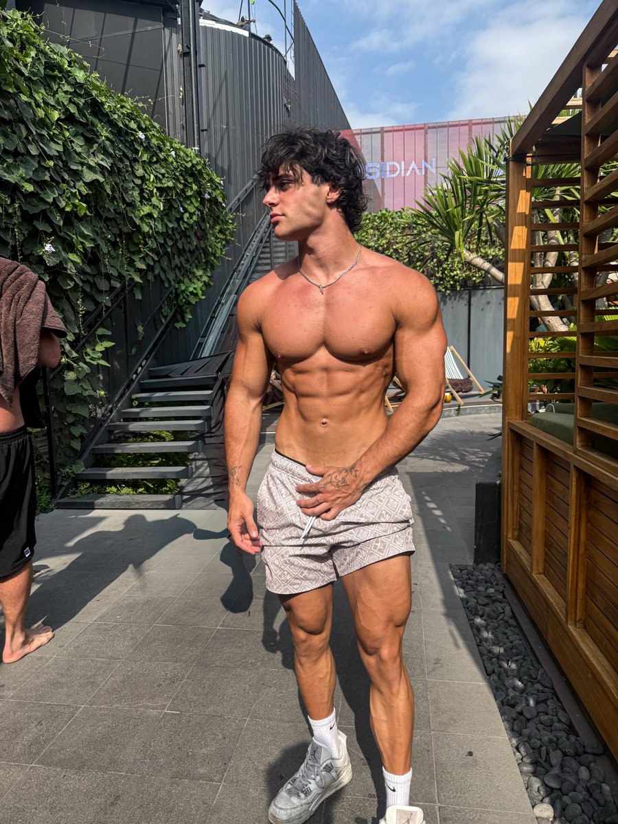 alphaandersonn's tweet photo. Active for custom now!
Dm, on your knees, serve, send!! And repeat 🔂 

#findom #paypig #humanatm #malefeet #sub #cashslave https://t.co/5le94dHUoJ