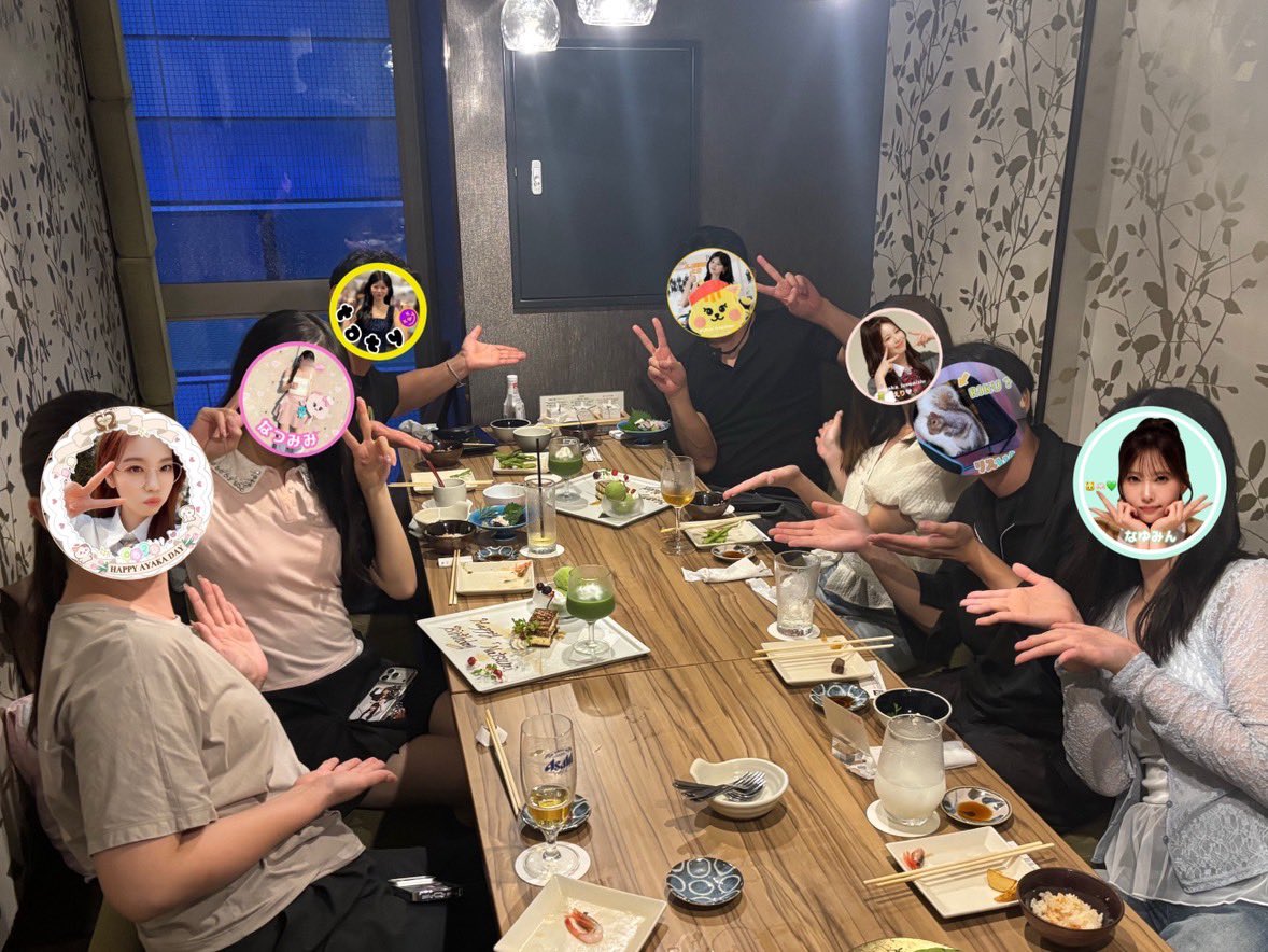 WithU_Nayumin's tweet photo. 2日間WithU会でHappy分けてもらいました！🌈✨️

皆の話でとっても幸せな気持ちになれてまた会いに行けるように頑張ろう！って🥹🫶🏻

そして、東のなつみみ西のヒロさん(？)バースデー🎂🎉
私と出会ってくれてありがとう🥰
たくさんのWithUと出会わせてくれてありがとう💗大好きやで〜！🫶🏻
#WithU https://t.co/2xiHmRLter