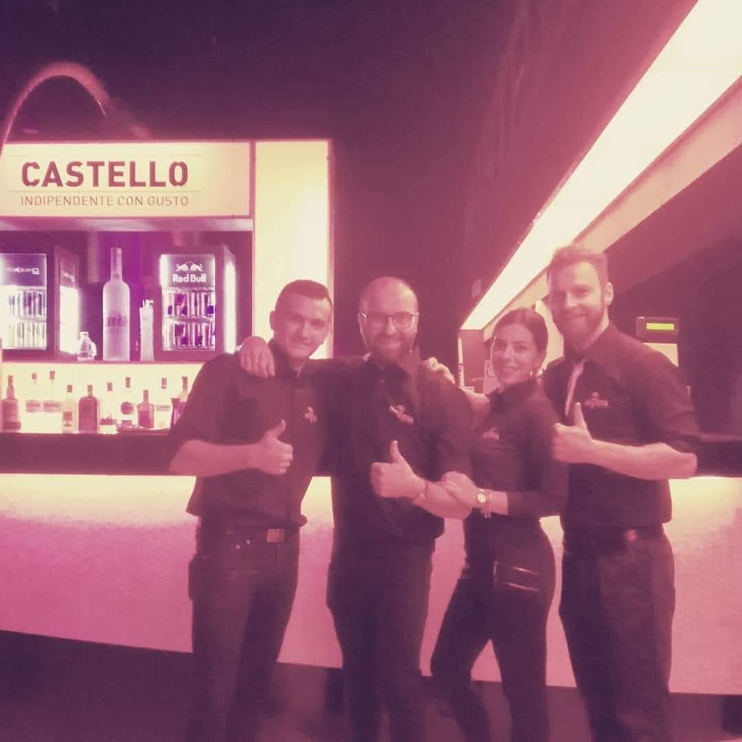 TwistedLeonardo's tweet photo. Staff equipe 
https://t.co/SZtbI4OUvx https://t.co/NCnIDiVKtJ