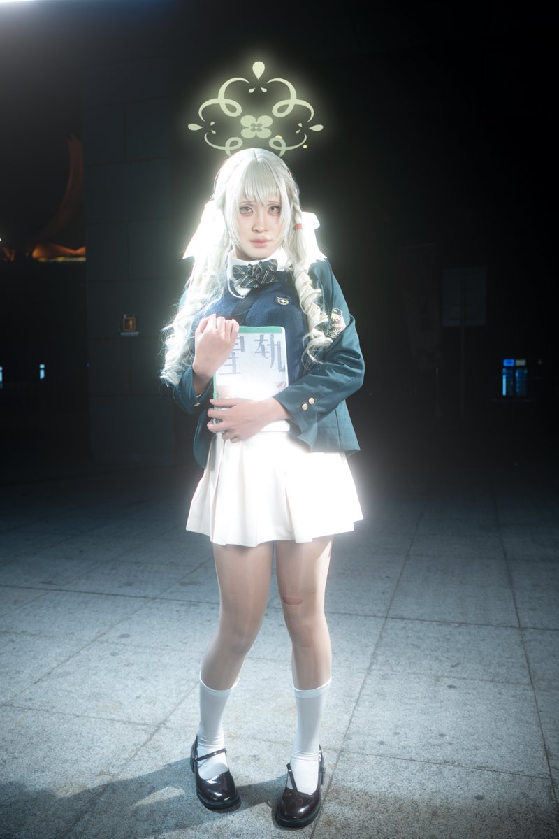li19so's tweet photo. 会不会明天再见到你的身影……
我无限期望的在等待！
#cosplay
#bluearchive https://t.co/1QZIMK3ioq