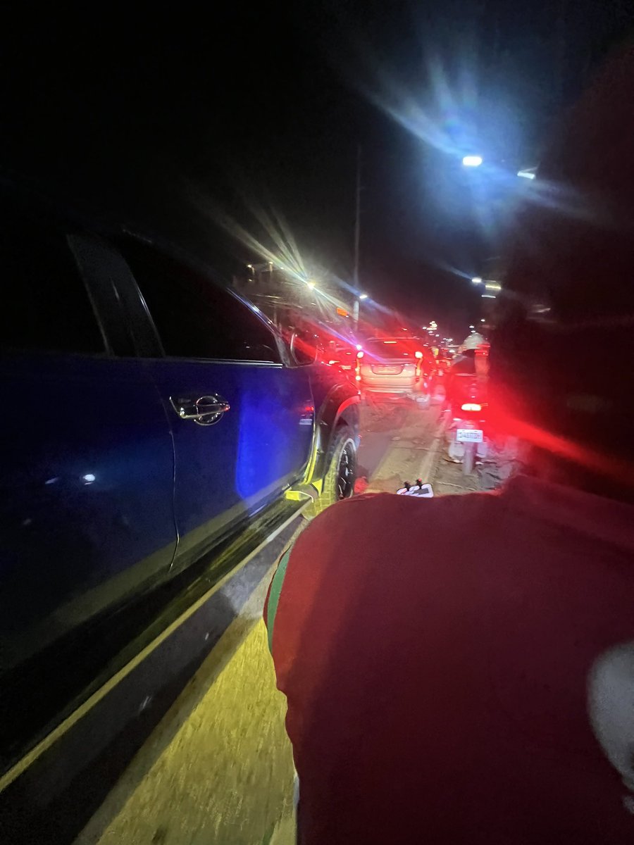 everycadey's tweet photo. jusko wala talagang pinipiling oras yung traffic dito sa quirino highway https://t.co/7hNzubweYs