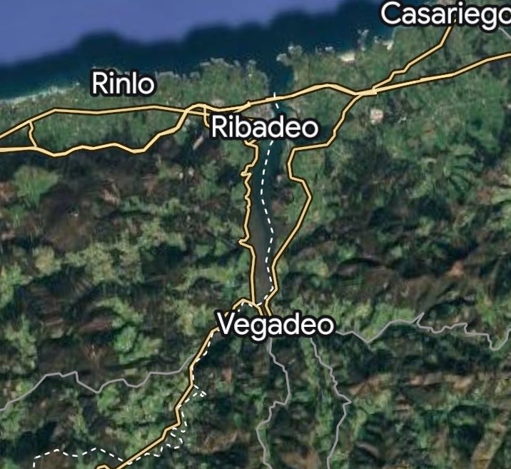 natiisuaarezz's tweet photo. imaxina ter un primo malvado asturiano https://t.co/RjDHUg066H