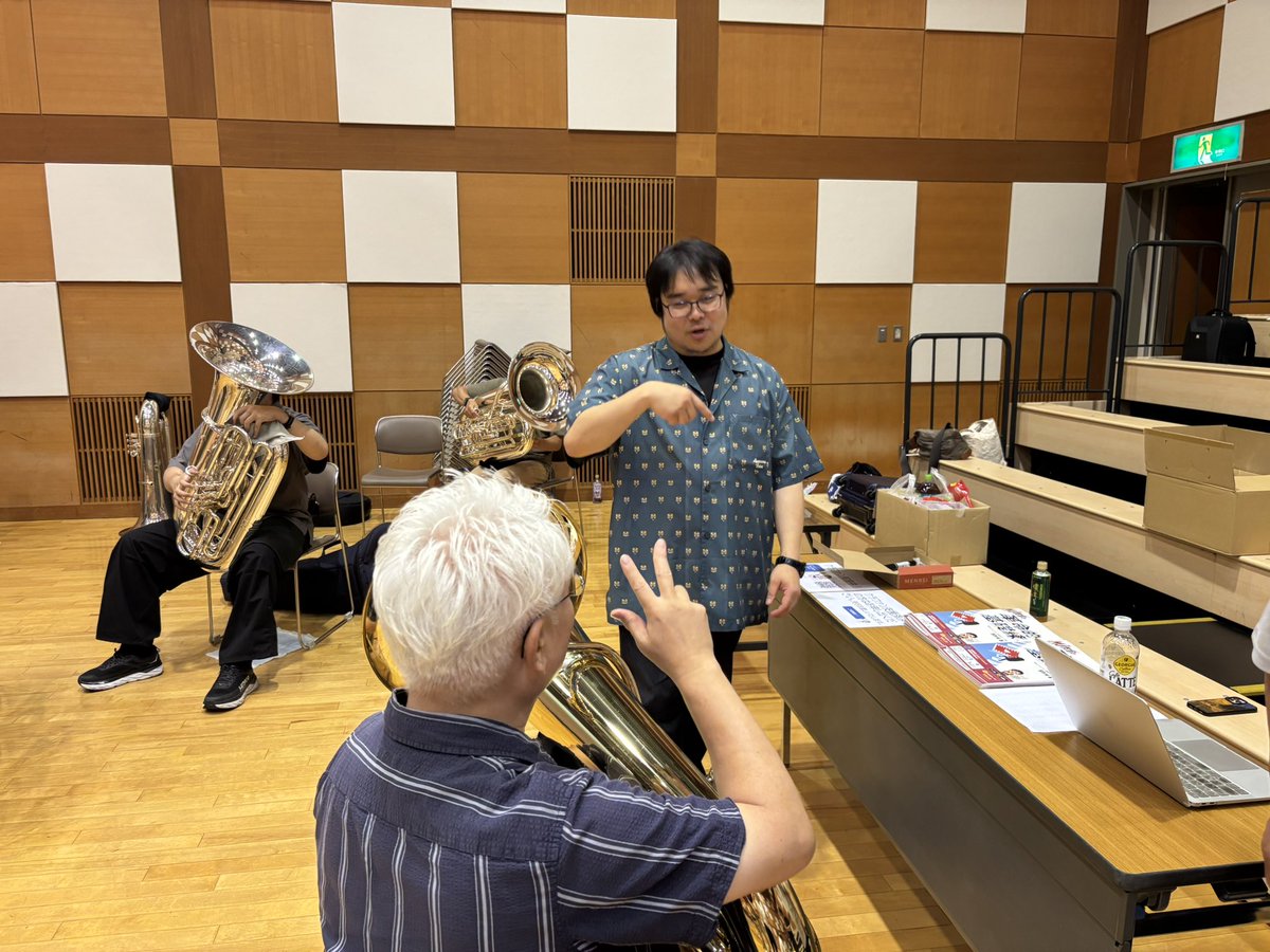 MJrecital's tweet photo. 🎺 終演しました！

宮西純テューバリサイタル in FUKUOKA
大盛況にて無事終演いたしました！！

ご来場いただいた皆様、
本当にありがとうございました🙏

皆様
最高の夜をありがとうございました✨

またいつか福岡で！

#テューバ #宮西純 #鈴木浩二 
#大川香織 #BASSCLEFPLANNING
#volare https://t.co/z6Ao5QtiPN