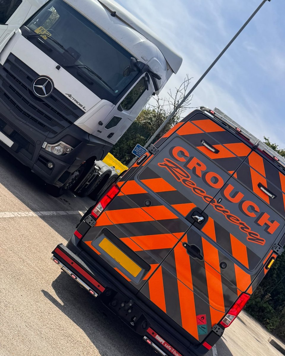 CrouchRecovery's tweet photo. We bring the workshop to you, 24/7.
Our Service Vans are always fully equipped and ready to assist in the yard or side of the road.
#CrouchRecovery #OrangeAndBlue #OrangeArmy #ServiceVan #BreakdownAssistance #FleetAssistance #RoadsideRepairs https://t.co/Sf4ONuQ6Pc