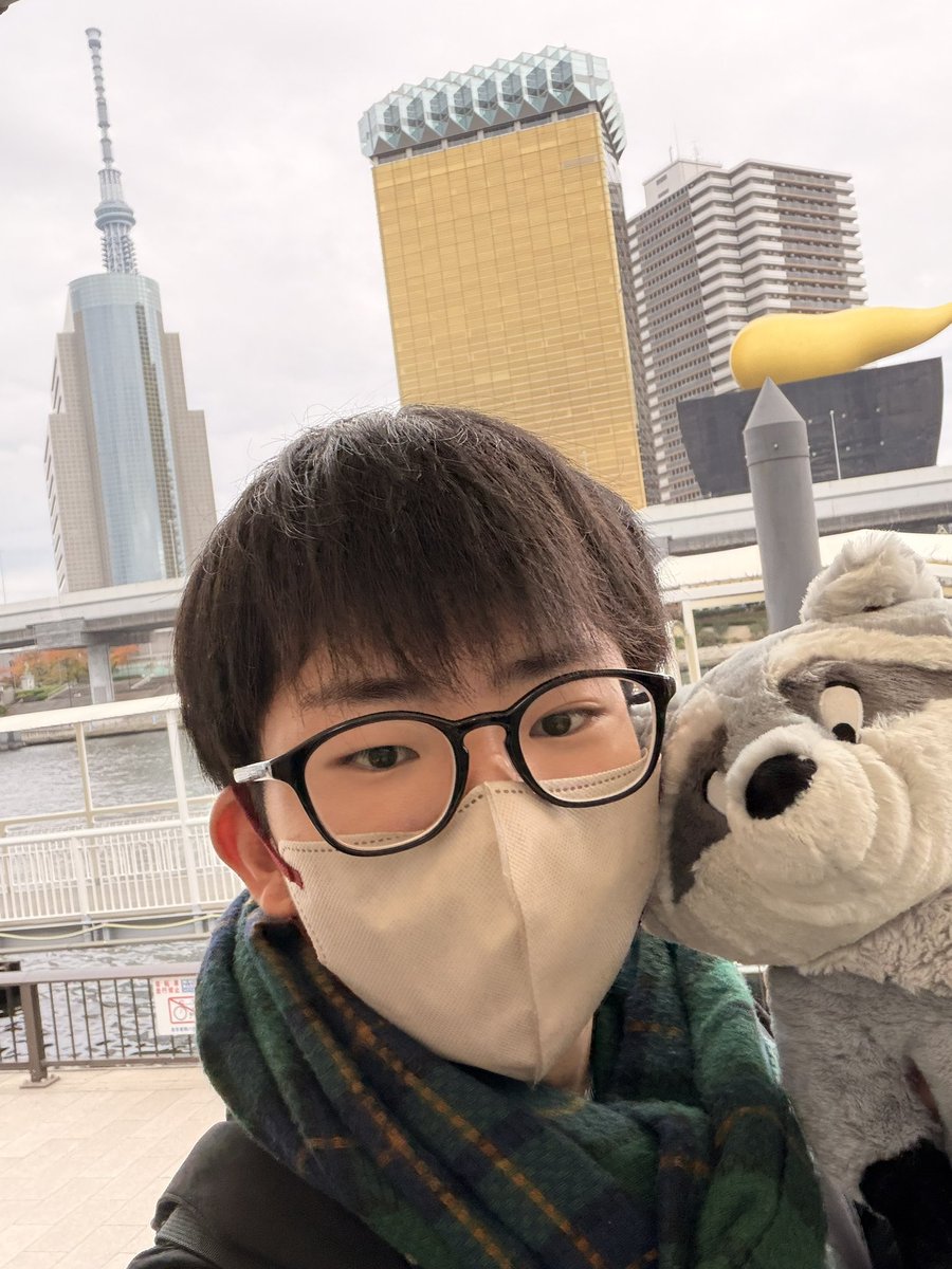 WTr9b3's tweet photo. おれだいぶ雰囲気かわったなぁぁ https://t.co/p26NmO0HFd