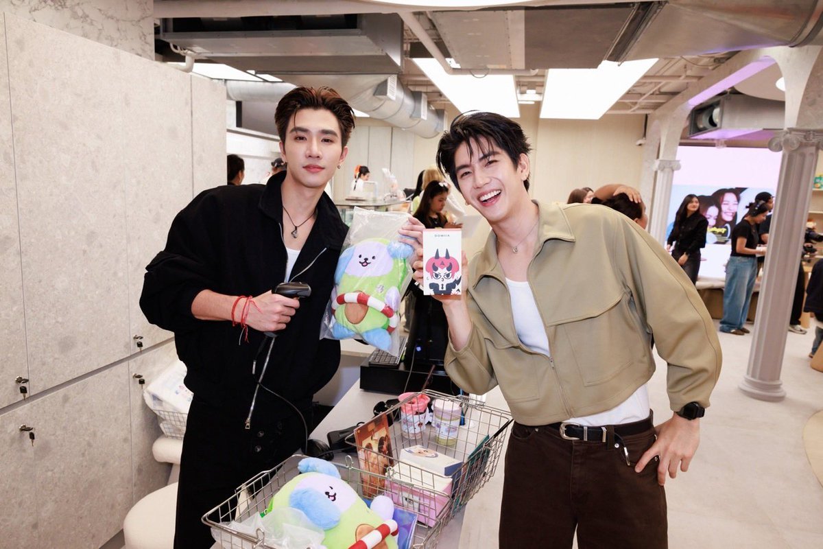 xheart_attackx_'s tweet photo. ตั้งแต่บ่ายโมงผมยังไม่หยุดยิ้มเลย😌 https://t.co/i3tlrDxVCk