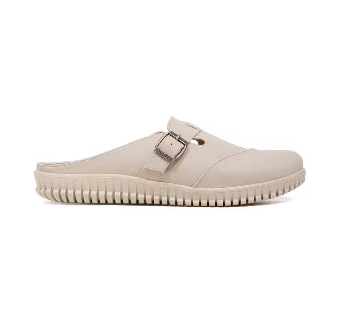 duribaikk's tweet photo. Uda punya 2 sandal slop kayak gini dari merk triset, dibuat jalan lama ga pegel, empuk, dibanding flatshoes lebih milih modelan slop gini..buat jalan oke buat ngajar oke https://t.co/T6UZjbTJiR