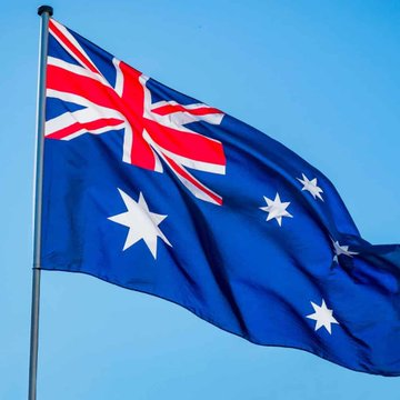 StockSavvyShay's tweet photo. Australia's data-center demand is expected to jump 7x to 34 TWh and reach 13% of national electricity use just as nearly 15 GW of coal and gas capacity retires.

What’s interesting for $IREN is obviously its AI buildout is still centered in Texas but its Australian roots and legacy footprint create an interesting optionality if those powered sites can eventually follow the same AI playbook.