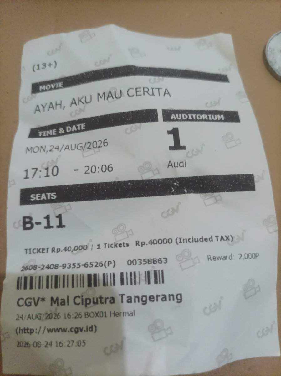 hendori23's tweet photo. Sebagai fansnya Vino G Bastian alias ga pernah melewatkan film2nya. Belom telat kan, nonton film ini. Lagi2 related, ayah dari 2 putri yang mandiri apalagi udah masuk fase Remaja ke Dewasa. Film keluarga nya dapet, thriller nya juga dapet. @VinoGBastian__ @FalconPictures_ https://t.co/LlxfMJnwP5