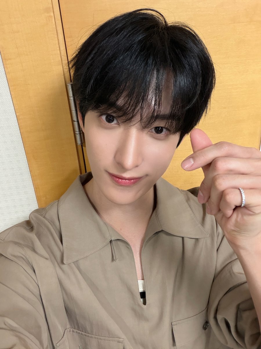 pledis_17's tweet photo. [17'S 도겸]
260824 #내남은연애

#DK #도겸
#SEVENTEEN #세븐틴 https://t.co/za04VpjgVz