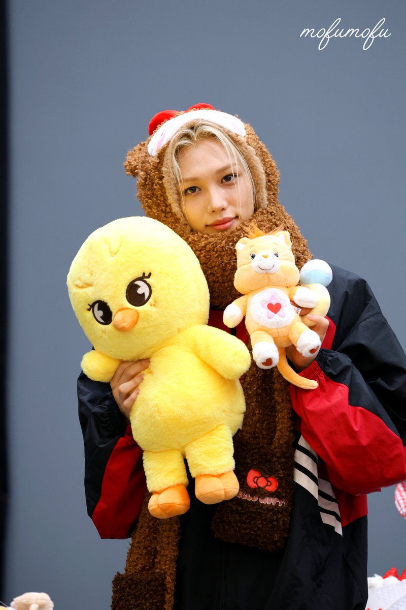 mofumofu42842's tweet photo. 0821

WITHMUU💜💚🐥

#StrayKids  #스키즈  #스트레이키즈 
#필릭스  #Felix  #용복 
#THIS_AND_THAT #WITHMUU #위드뮤 https://t.co/MO3gnAXE97