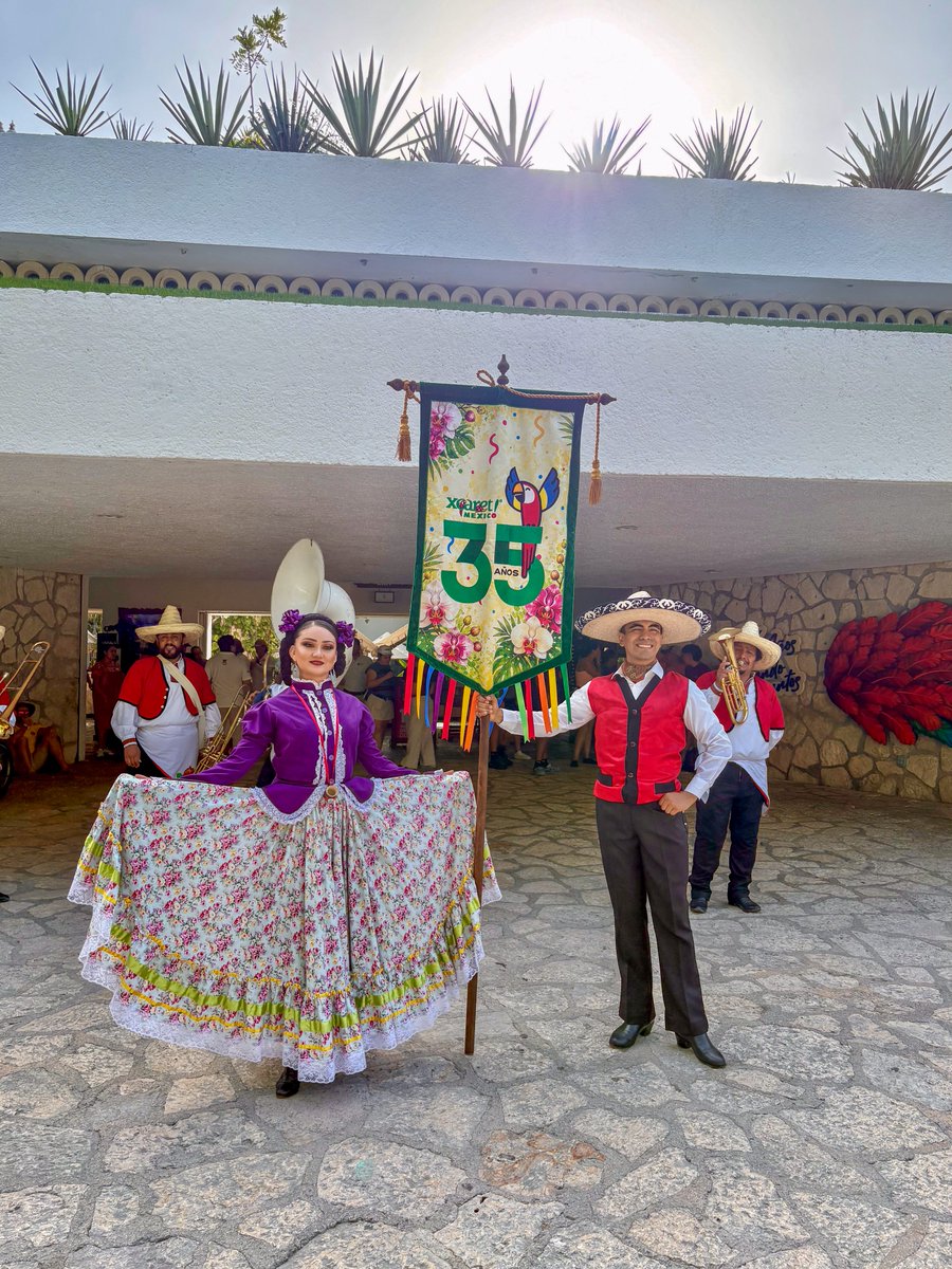 MexDestination's tweet photo. 35 años de historias, recuerdos y momentos compartidos. Este año, @XcaretPark celebra su aniversario con nuevas experiencias y sorpresas a lo largo del parque.
¡Descúbralas durante su próxima visita! https://t.co/Icw4OSfaHG