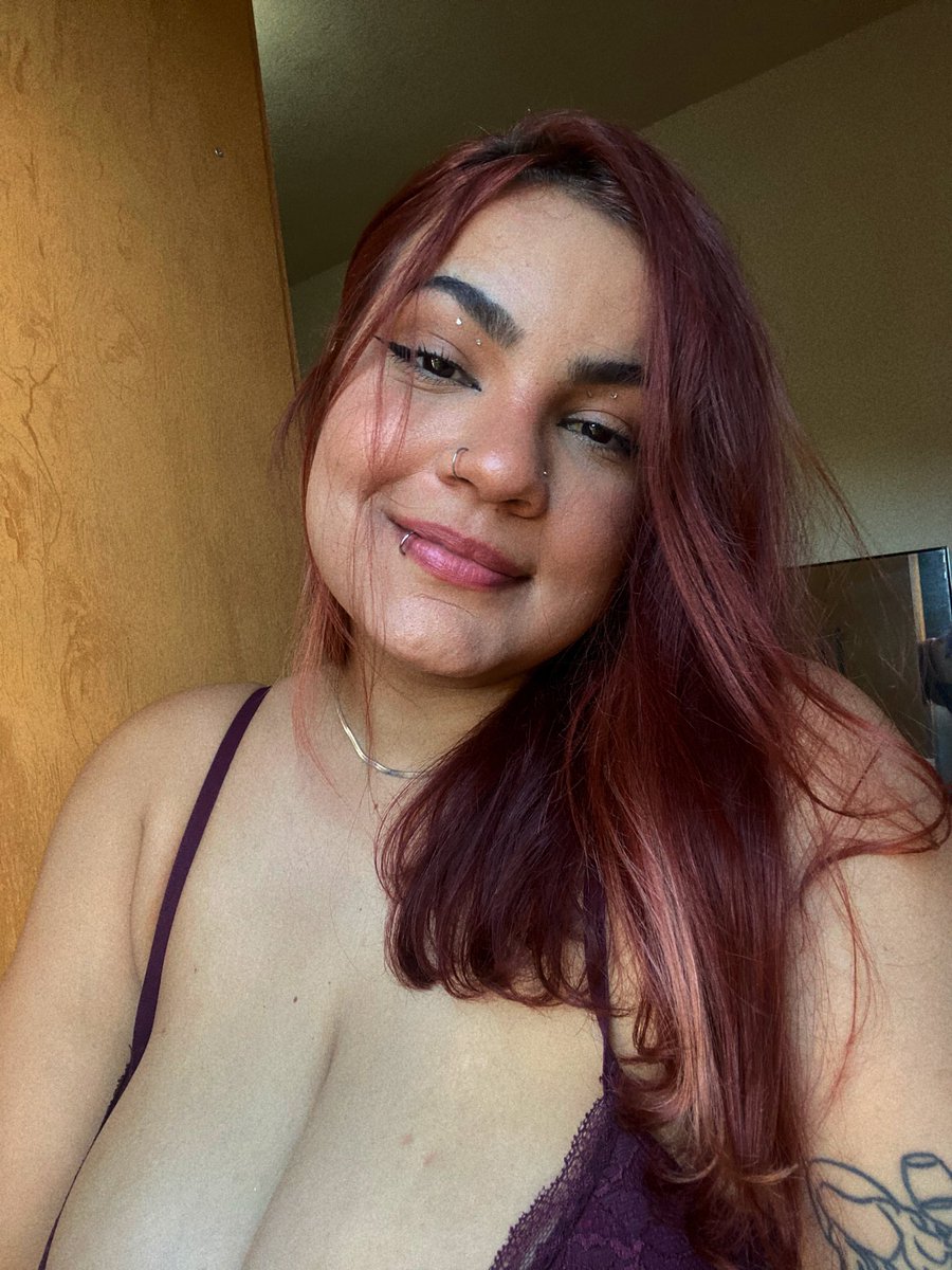 _bebelzz's tweet photo. vou postar essas fotos lindas aqui tambem pq sabe se la quando vou conseguir tirar fotos bonitas dnv https://t.co/cJWwS3LjMm