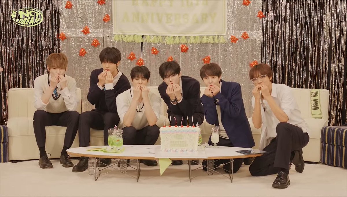 tan_dreaming's tweet photo. HAPPY 10TH ANNIVERSARY 드림들아ㅏㅏㅏ🥳🥳🥳 SEMOGA TDS5 BISA DISEGERAKAN☺️

A Decade With NCT DREAM
#10YearsFilledWithDream
#기다렸어_어서와_드림의_10주년 https://t.co/g44u8hpX2t