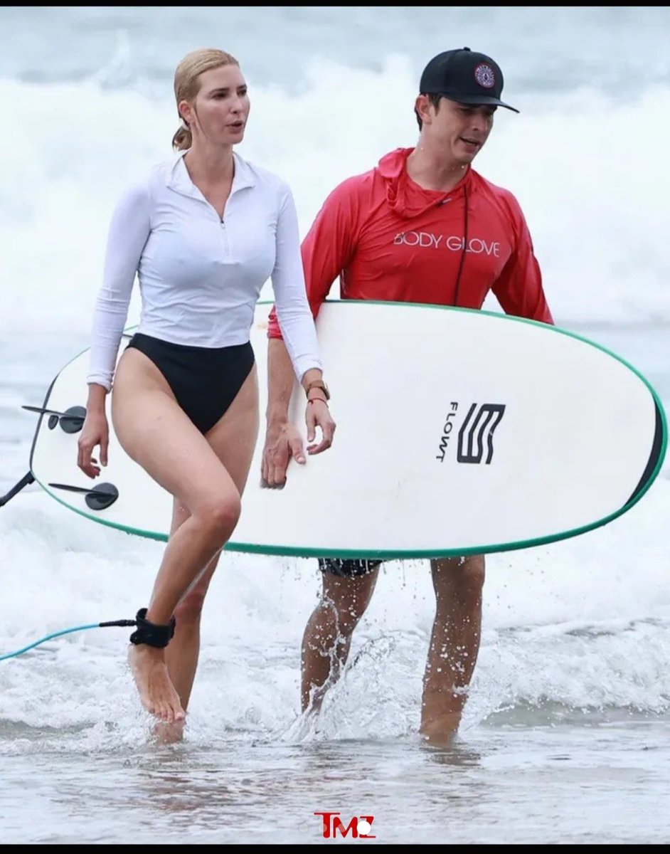 DraganaAngel981's tweet photo. Balancing high-profile business, family life, and staying active — Ivanka Trump enjoying a surfing session. 🏄‍♀️🌊
​True lifestyle and wellness in action! ✨
​#IvankaTrump #Surfing #Lifestyle #Fitness #Wellness https://t.co/Av501dWgD5